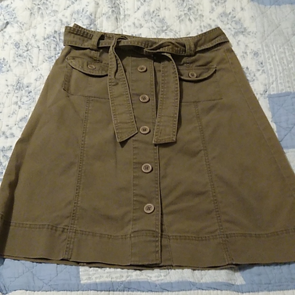 Talbot's skirt green with belt great condition size 4